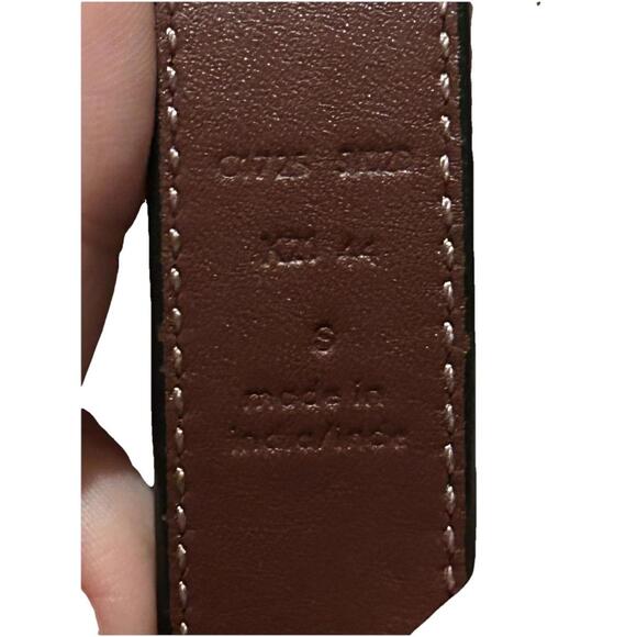 Coach Leather Women's Belt with Silver Tone Buckle Size Small - Picture 4 of 4